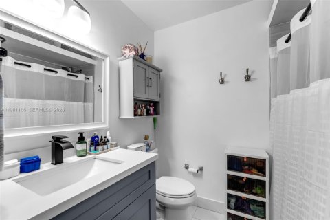 Купить таунхаус в Суитуотер, Флорида 2 спальни, 106.84м2, № 2048093 - фото 13