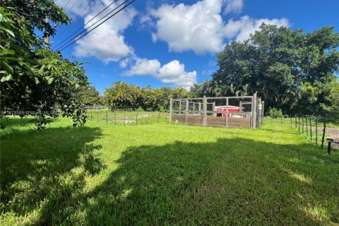 Villa ou maison à vendre à Southwest Ranches, Floride № 1423942 - photo 8