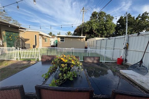 Снять в аренду виллу или дом в Майами-Гарденс, Флорида 4 спальни, 89.19м2, № 2004351 - фото 11