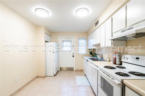Appartement à louer à Orlando, Floride: 2 chambres, 80.36 m2 № 2399102 - photo 5