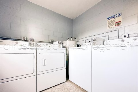 Appartement à louer à Orlando, Floride: 2 chambres, 80.36 m2 № 2399102 - photo 18