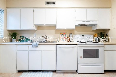 Appartement à louer à Orlando, Floride: 2 chambres, 80.36 m2 № 2399102 - photo 7