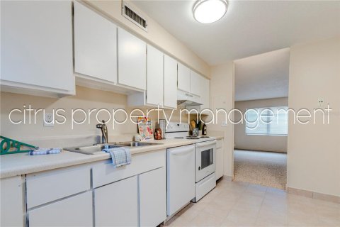Appartement à louer à Orlando, Floride: 2 chambres, 80.36 m2 № 2399102 - photo 9