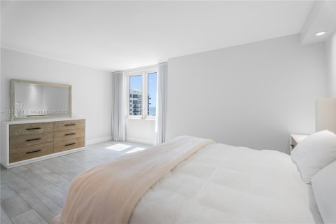 Condominio en venta en Miami Beach, Florida, 3 dormitorios, 144.93 m2 № 1697293 - foto 12