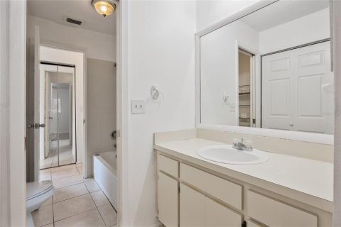 Touwnhouse à vendre à Tampa, Floride: 2 chambres, 127.83 m2 № 1904916 - photo 13