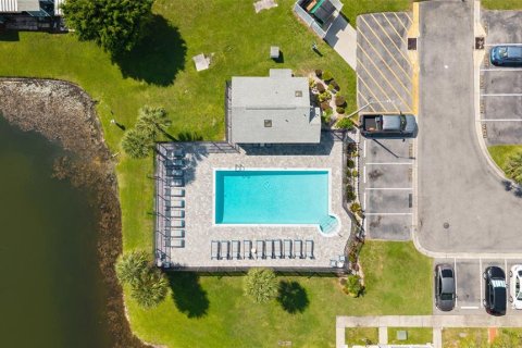 Touwnhouse à vendre à Tampa, Floride: 2 chambres, 127.83 m2 № 1904916 - photo 23
