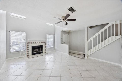 Touwnhouse à vendre à Tampa, Floride: 2 chambres, 127.83 m2 № 1904916 - photo 4