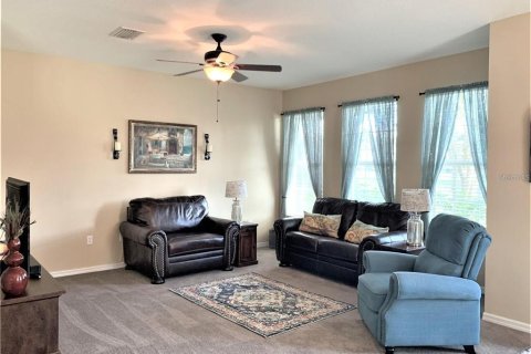 Townhouse in Tampa, Florida 3 bedrooms, 137.5 sq.m. № 1900603 - photo 6