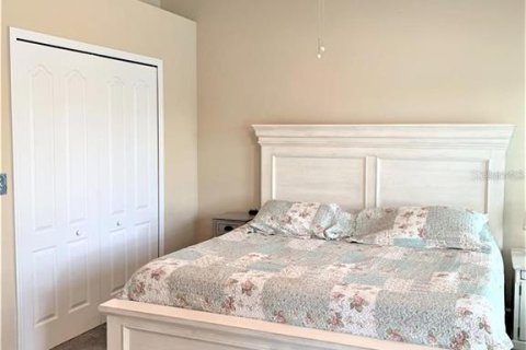 Townhouse in Tampa, Florida 3 bedrooms, 137.5 sq.m. № 1900603 - photo 16