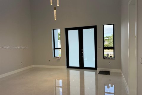 Снять в аренду виллу или дом в Майами, Флорида 4 спальни, № 1967810 - фото 5