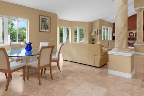 Купить виллу или дом в Майами, Флорида 7 спален, 403.47м2, № 1996218 - фото 8