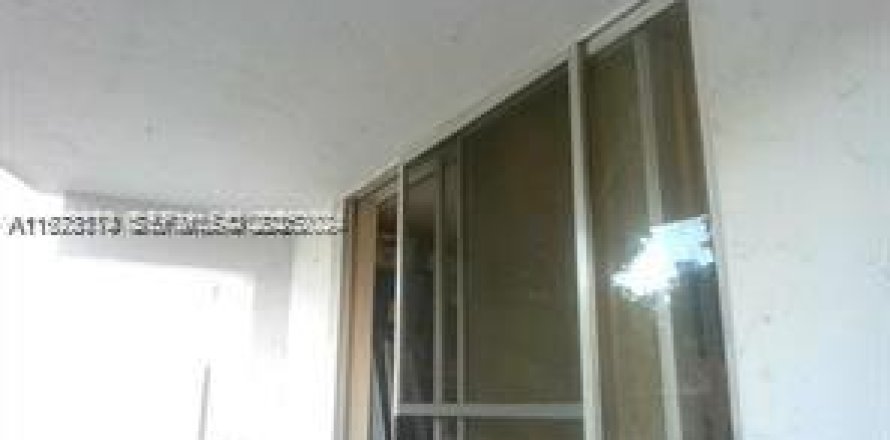 Condo à Miami, Floride, 1 chambre № 1988050