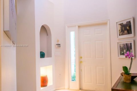 Villa ou maison à vendre à Pompano Beach, Floride: 3 chambres, 230.12 m2 № 2024285 - photo 12