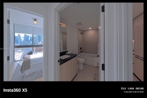 Снять в аренду кондоминиум в Майами, Флорида 2 спальни, № 2004984 - фото 4