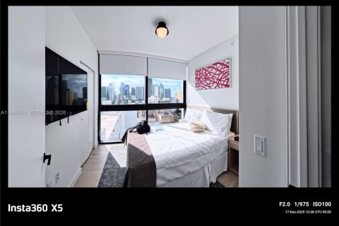 Снять в аренду кондоминиум в Майами, Флорида 2 спальни, № 2004984 - фото 2