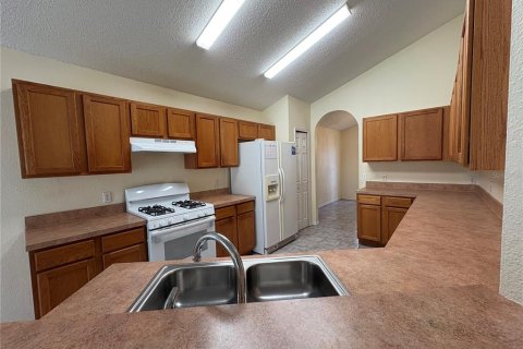 Villa ou maison à louer à Haines City, Floride: 3 chambres, 217.21 m2 № 1866211 - photo 8