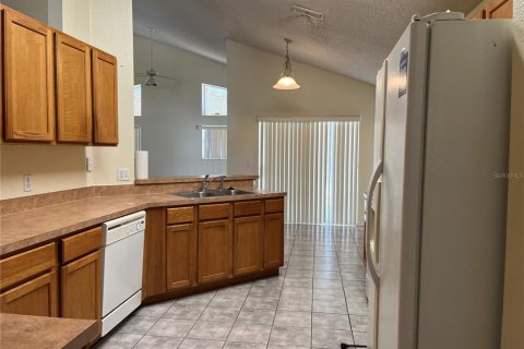 Villa ou maison à louer à Haines City, Floride: 3 chambres, 217.21 m2 № 1866211 - photo 11