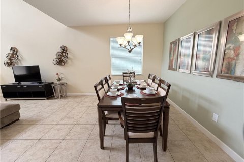 Villa ou maison à louer à Kissimmee, Floride: 5 chambres, 286.23 m2 № 2220743 - photo 7