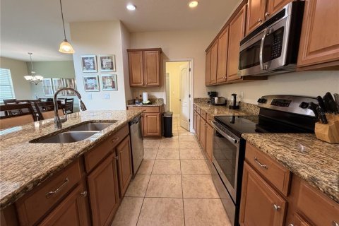 Villa ou maison à louer à Kissimmee, Floride: 5 chambres, 286.23 m2 № 2220743 - photo 11