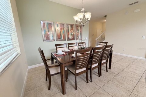 Villa ou maison à louer à Kissimmee, Floride: 5 chambres, 286.23 m2 № 2220743 - photo 6