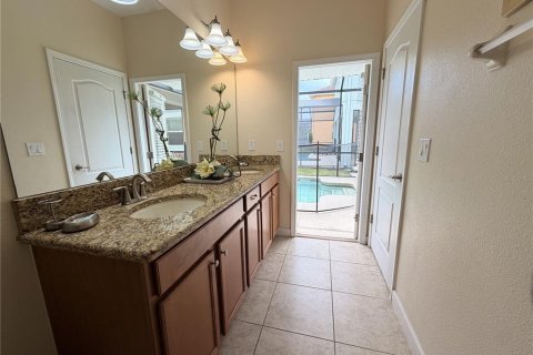 Villa ou maison à louer à Kissimmee, Floride: 5 chambres, 286.23 m2 № 2220743 - photo 18