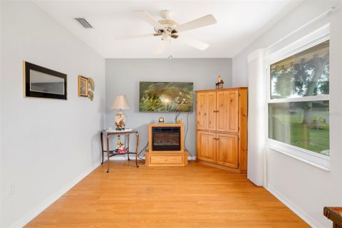 House in Sarasota, Florida 3 bedrooms, 135.64 sq.m. № 2208952 - photo 28