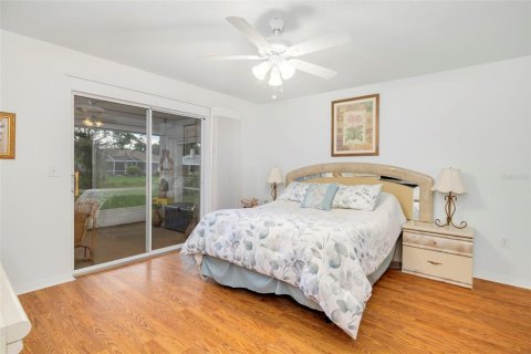 House in Sarasota, Florida 3 bedrooms, 135.64 sq.m. № 2208952 - photo 29