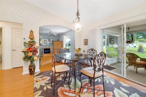House in Sarasota, Florida 3 bedrooms, 135.64 sq.m. № 2208952 - photo 13