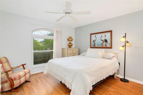 House in Sarasota, Florida 3 bedrooms, 135.64 sq.m. № 2208952 - photo 23