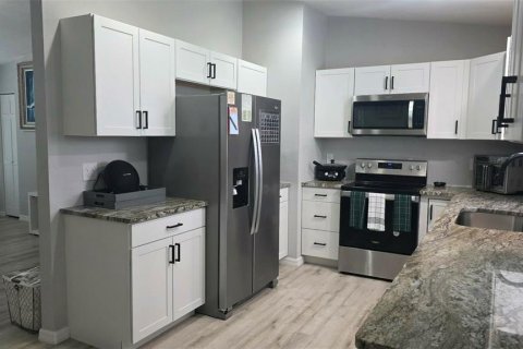 House in Ocala, Florida 2 bedrooms, 120.4 sq.m. № 2272796 - photo 21