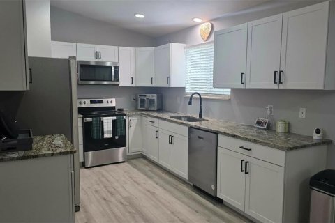 House in Ocala, Florida 2 bedrooms, 120.4 sq.m. № 2272796 - photo 20