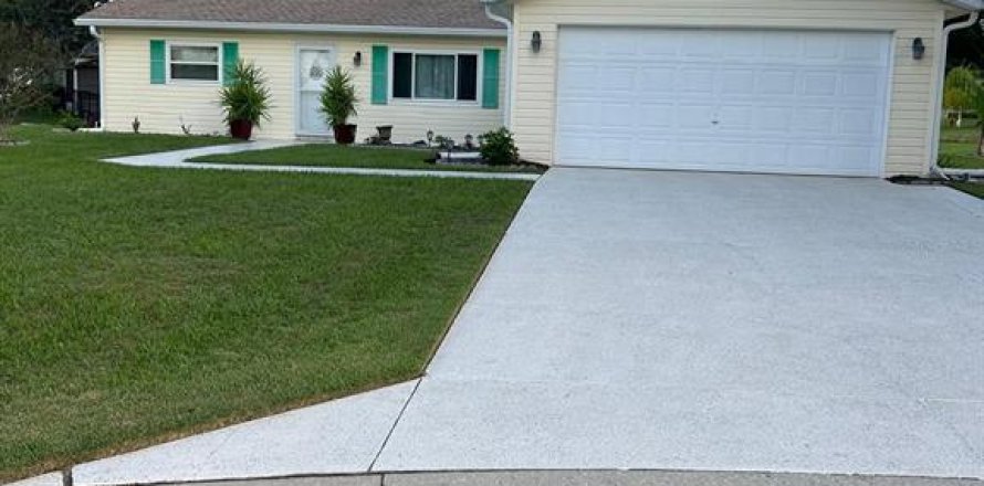 Casa en Summerfield, Florida 2 dormitorios, 120.4 m2 № 2097544