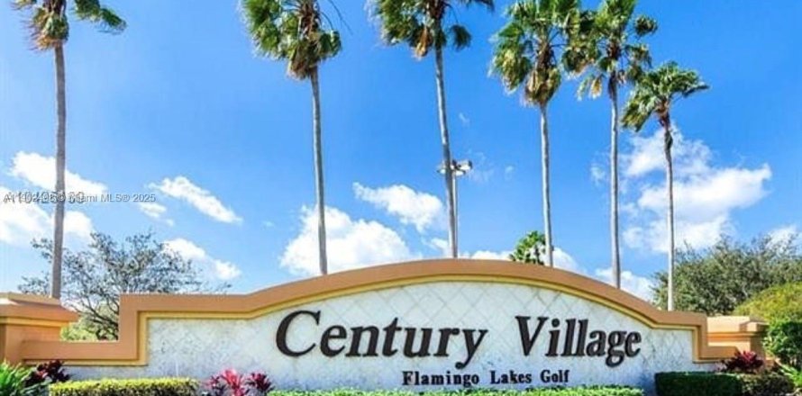 Condo in Pembroke Pines, Florida, 2 bedrooms  № 1953880