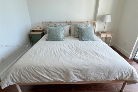 Condo in Miami, Florida, 1 bedroom  № 2046991 - photo 8