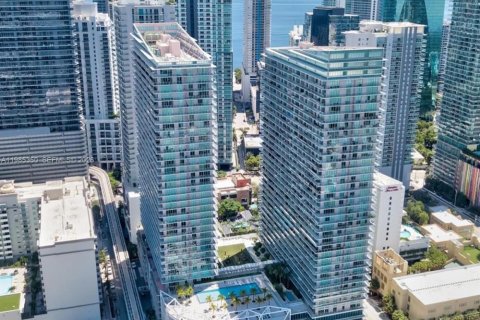 Condo in Miami, Florida, 1 bedroom  № 2046991 - photo 16