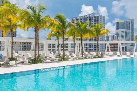 Condo in Miami, Florida, 1 bedroom  № 2046991 - photo 15