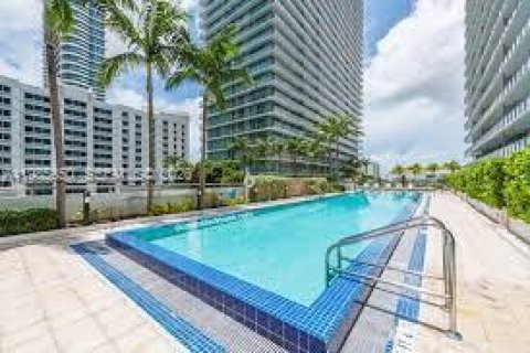 Condo in Miami, Florida, 1 bedroom  № 2046991 - photo 14