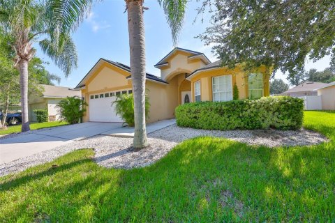 House in Valrico, Florida 3 bedrooms, 155.8 sq.m. № 1902448 - photo 5