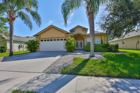 House in Valrico, Florida 3 bedrooms, 155.8 sq.m. № 1902448 - photo 2