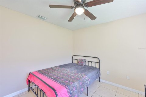 House in Valrico, Florida 3 bedrooms, 155.8 sq.m. № 1902448 - photo 21