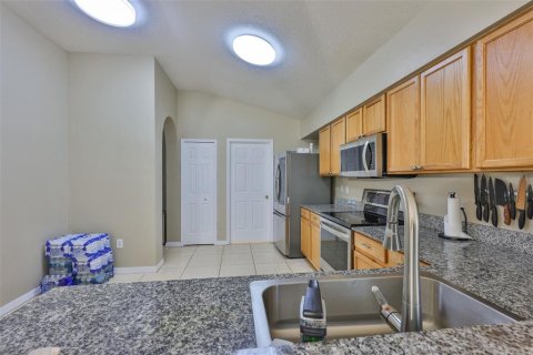 House in Valrico, Florida 3 bedrooms, 155.8 sq.m. № 1902448 - photo 17