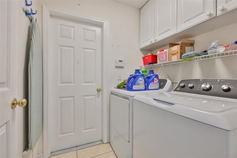 House in Valrico, Florida 3 bedrooms, 155.8 sq.m. № 1902448 - photo 19