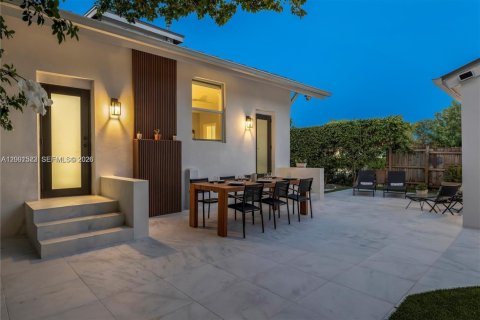Villa ou maison à louer à El Portal, Floride: 5 chambres, 277.31 m2 № 2170254 - photo 30