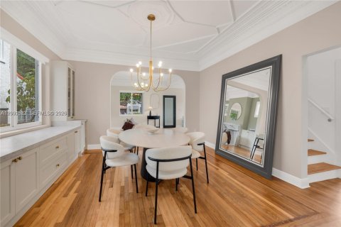 Villa ou maison à louer à El Portal, Floride: 5 chambres, 277.31 m2 № 2170254 - photo 18