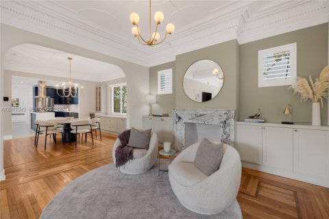 Villa ou maison à louer à El Portal, Floride: 5 chambres, 277.31 m2 № 2170254 - photo 11