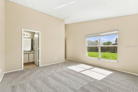 Villa ou maison à louer à Lake Mary, Floride: 3 chambres, 179.21 m2 № 2434522 - photo 13