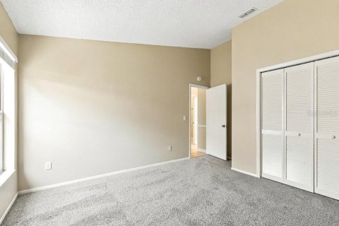 Villa ou maison à louer à Lake Mary, Floride: 3 chambres, 179.21 m2 № 2434522 - photo 8