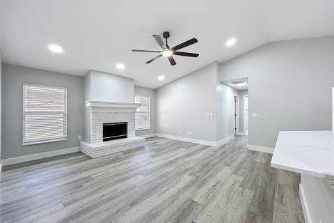 House in Oviedo, Florida 3 bedrooms, 190.17 sq.m. № 2096944 - photo 29