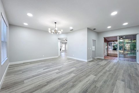 House in Oviedo, Florida 3 bedrooms, 190.17 sq.m. № 2096944 - photo 25