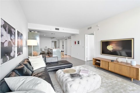 Copropriété à vendre à Miami, Floride: 2 chambres, 106.19 m2 № 1981766 - photo 12